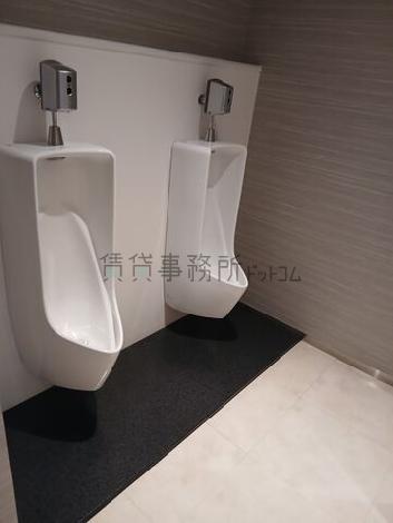 小便器