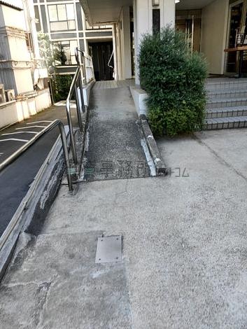 正面玄関