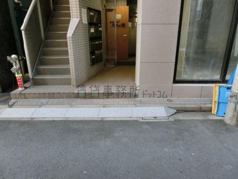 正面玄関