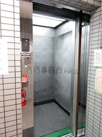 エレベーター
