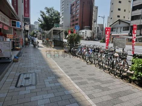 賑やかな通り