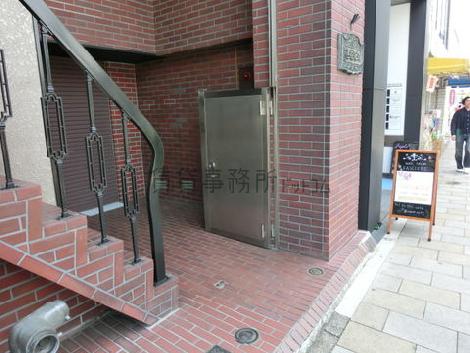 正面入口付近です