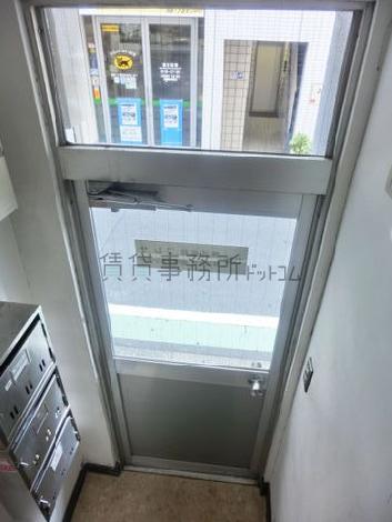 見透しの良いガラス扉