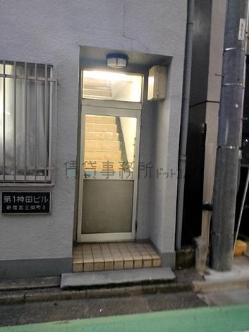 正面玄関