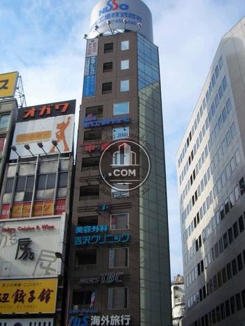 オリックス生命西新宿ビルの外観写真