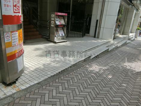 正面玄関