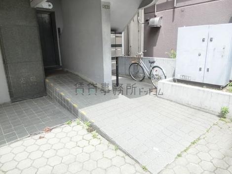 正面玄関