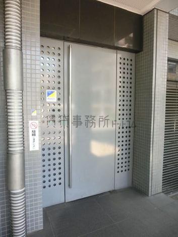 正面玄関