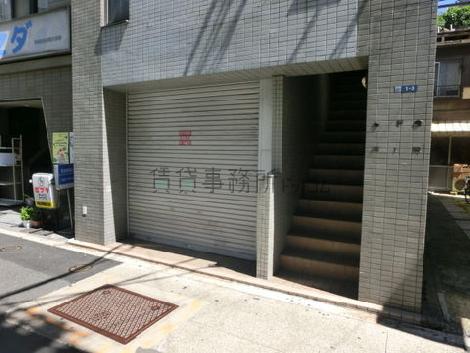 正面玄関