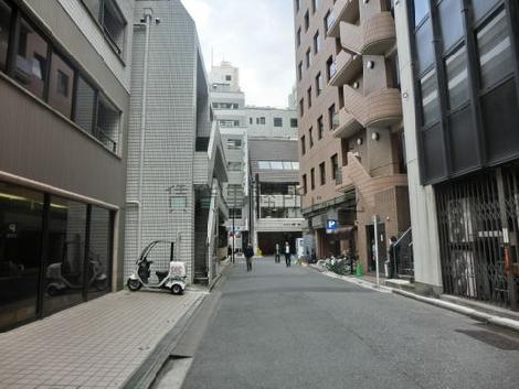 前面道路、左方向です