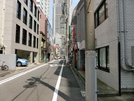 メイン通りから1本入る為、落ち着いた印象です