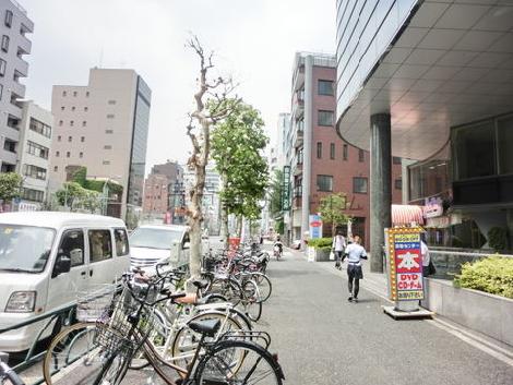 稲荷町駅方面