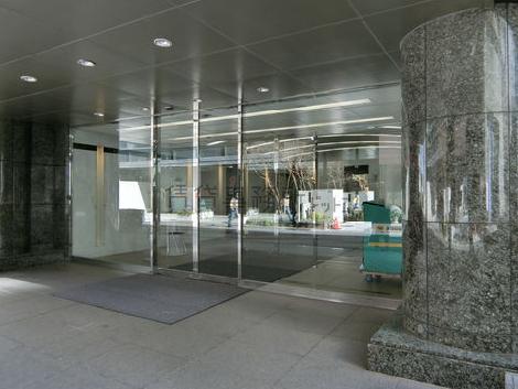 正面玄関
