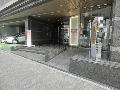 正面玄関