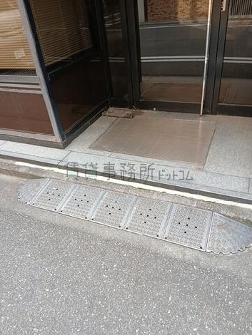 正面玄関