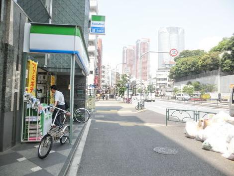 幅広い歩道