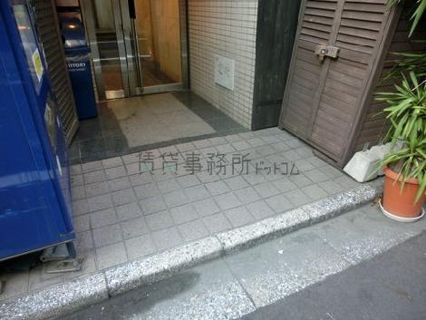 正面玄関