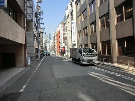 前面通りで一方通行です
