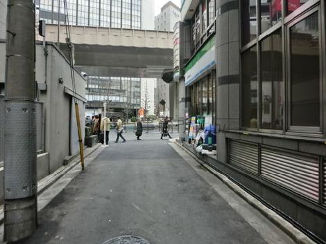 表通りは六本木通りです