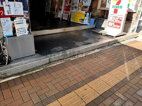 正面玄関