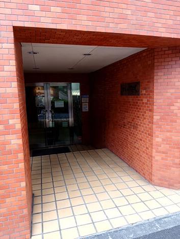 正面玄関