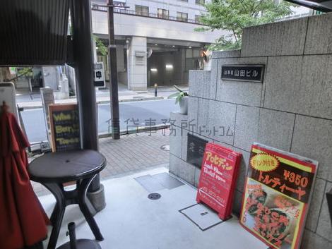 正面玄関