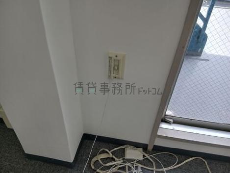 畔上セブンビルの室内