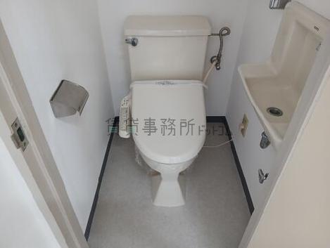畔上セブンビルのトイレ
