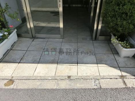 正面玄関