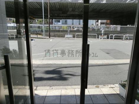 正面玄関