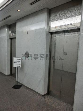 エレベーター4基
