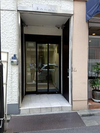 正面玄関
