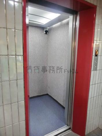 防犯カメラを設置