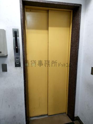 エレベーター