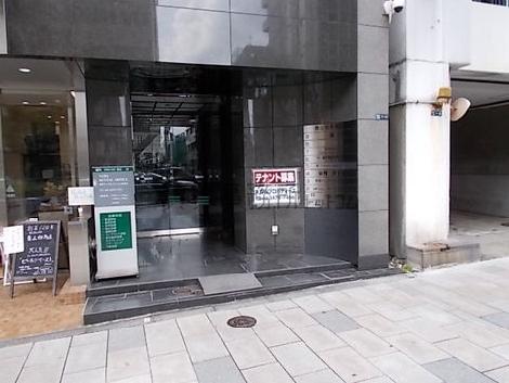 正面玄関