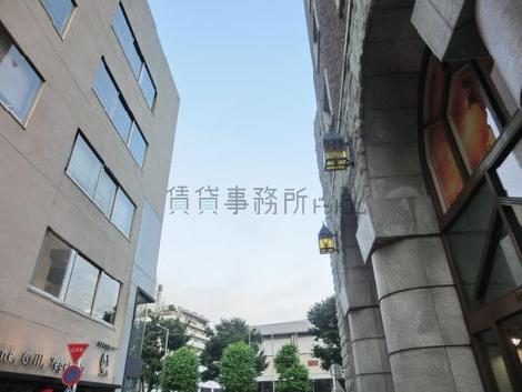 玄関右側の様子