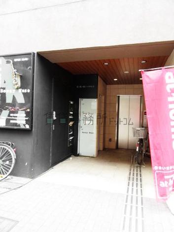 正面玄関