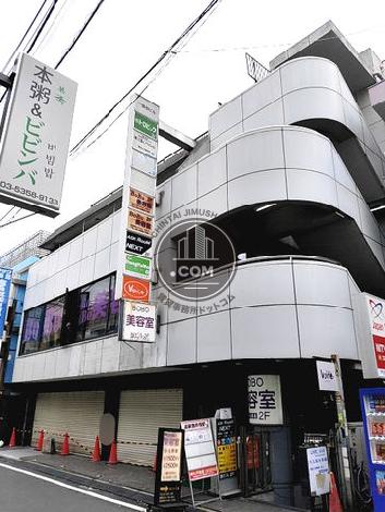 一番街ビルの外観写真