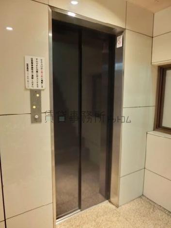 乗り場前