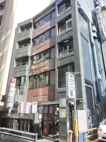 石造りで重厚感があります