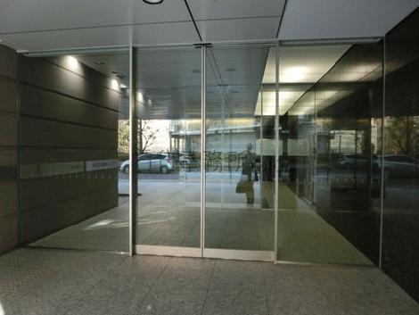 正面玄関