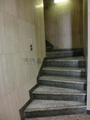 内階段です