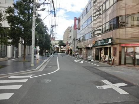 広く作られた道です
