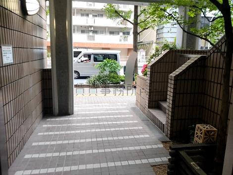正面玄関