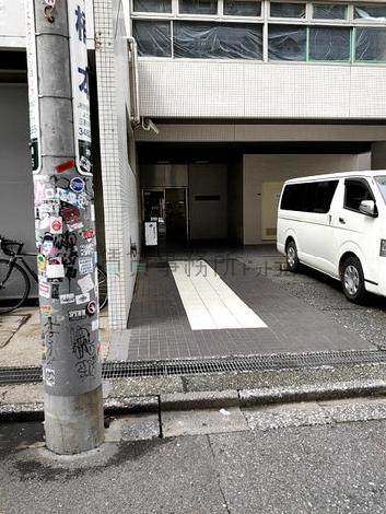 正面玄関