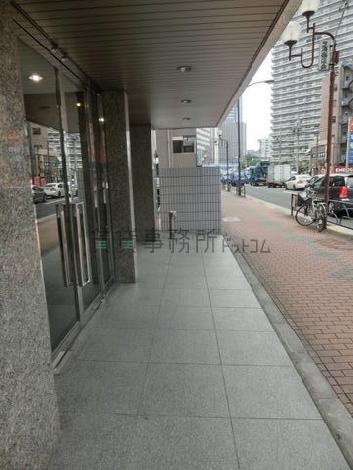 正面玄関
