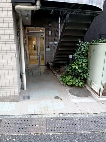 正面玄関