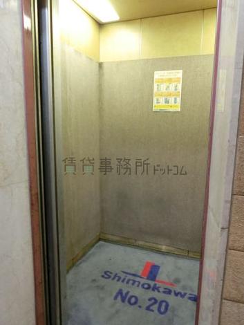 エレベーター