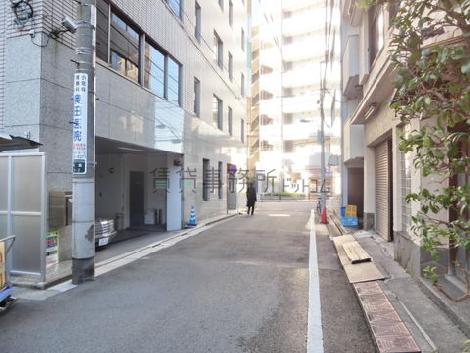 隣接する通り