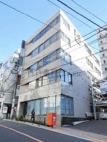 採光面の多い造りです